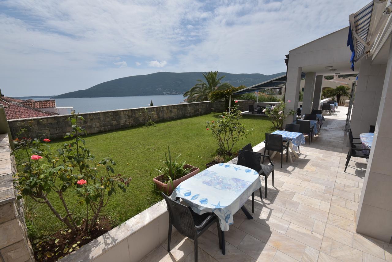 Hotel Vila Margot Herceg Novi Exterior foto