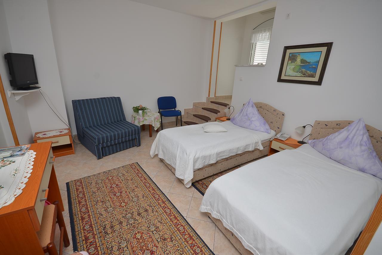 Hotel Vila Margot Herceg Novi Exterior foto